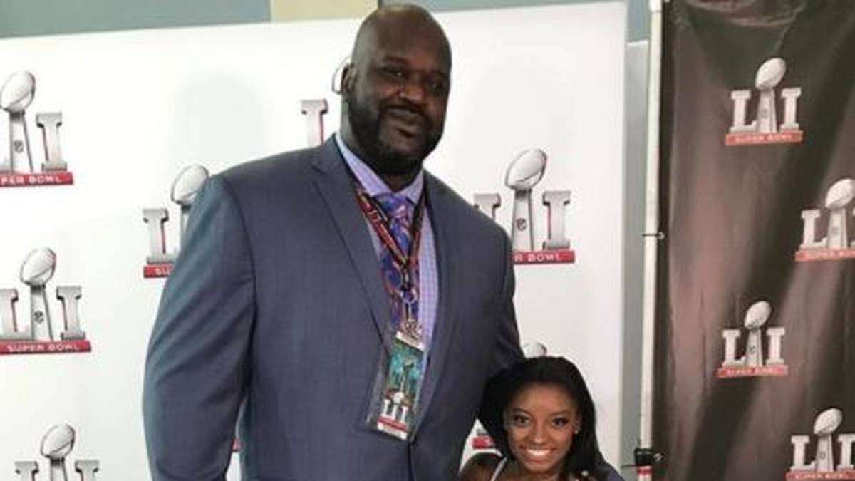 Zwei Sport-Größen in unterschiedlichem Format: Basketball-Legende Shaquille O'Neil ist 74 Zentimeter größer als Biles