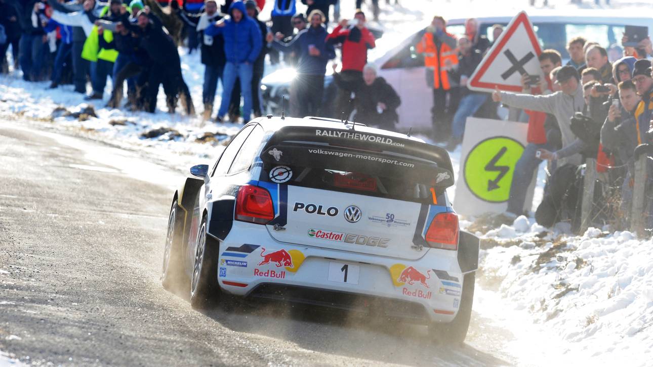Ogier sichert sich Halbzeit-Führung