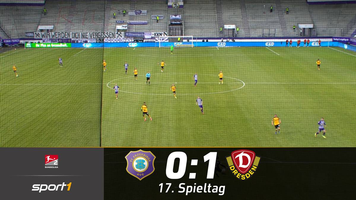 Wie bitter für Martin Männel und Erzgebirge Aue: Ein schlimmer Patzer des Rekordspielers hat das Sachsenderby zugunsten von Dynamo Dresden mit 0:1 entschieden.
