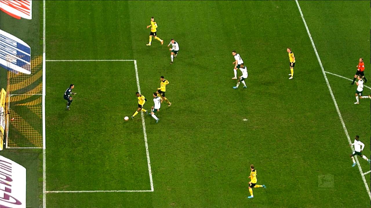 Verlässt Moukoko den BVB?