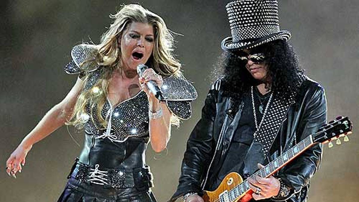 Unter anderem tritt auch der ehemalige Gitarrist von Guns 'N Roses, Slash, auf
