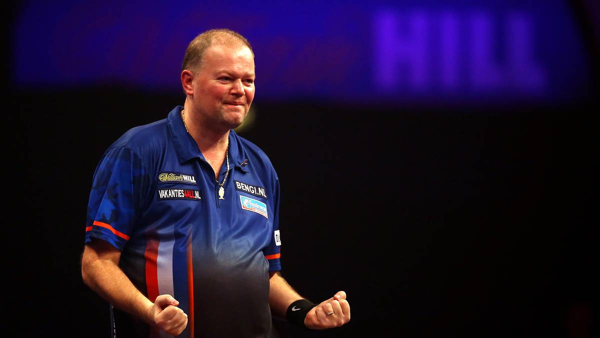 Das sagt Elmar Paulke: "Wenn Barney in das Turnier reinkommt, ist er gefährlich. Er kann aber auch in den ersten Runden scheitern. Wenn er ein, zwei Runden gewonnen hat, kann er gefährlich werden"