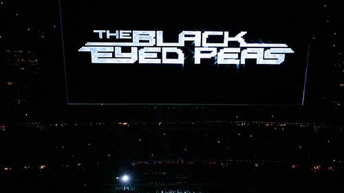 Es ist eine beeindruckende Show, die die Black Eyed Peas bieten. Viele Spezial- und Lichteffekte...