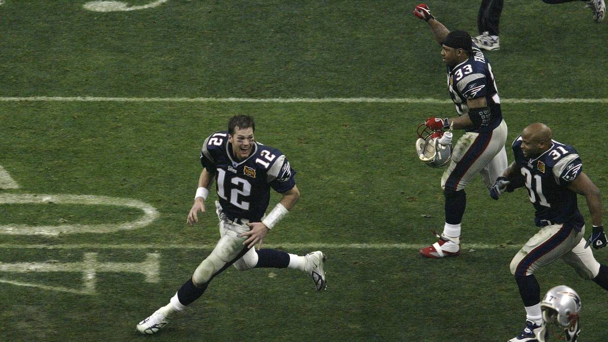 Auch spielerisch ist die Partie ein Highlight. Es geht hin und her, wenige Sekunden vor Schluss sieht alles nach Verlängerung aus. Doch Brady bringt die Patriots wieder in die richtige Position und Kicker Vinatieri erledigt abermals seinen Job. Zum zweiten Mal gewinnt Brady den Super Bowl und die MVP-Wahl