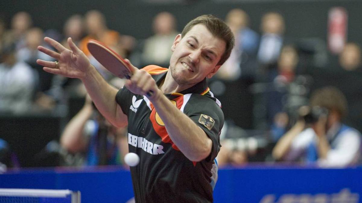 Nachdem Timo Boll 2008 und 2009 die Weltmeisterschaft aufgrund von Rückenproblemen verpasste, holte er 2011 in Rotterdam die Bronzemedaille