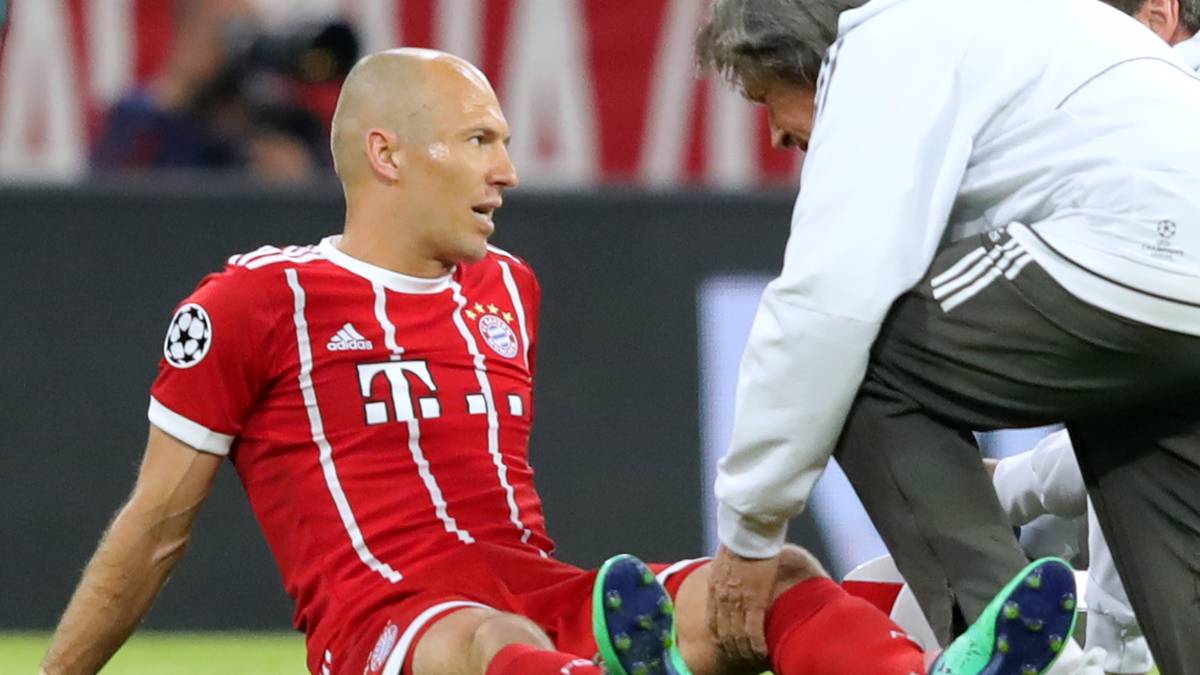 Arjen Robben (34/Vertrag 2018): Auch ihm liegt ein neuer Ein-Jahresvertrag vor. Auch Robben steht kurz davor, diesen zu unterschreiben. Trotz hohen Alters immer noch wahnsinnig fleißig und ehrgeizig. Ist Robben fit, ist er unverzichtbar. Derzeit verletzt (Adduktoren-Probleme nach einer Reizung des Rückennervs). SPORT1-Urteil: Nur gesund noch auf Spitzenniveau
