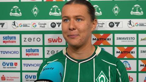 Die Frauen von Werder Bremen haben vor heimischer Rekordkulisse das erste Nordderby der Google Pixel Frauen-Bundesliga mit 2:0 für sich entschieden. Trainerinnen und Spielerinnen sprechen über die "überwältigende" Stimmung in Bremen.