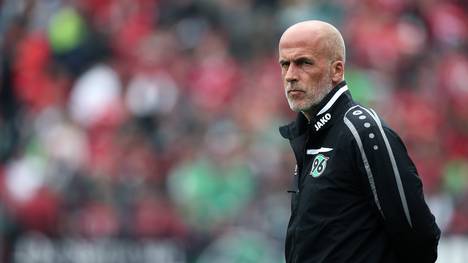 Michael Frontzeck Trainer Hannover 96 Bundesliga