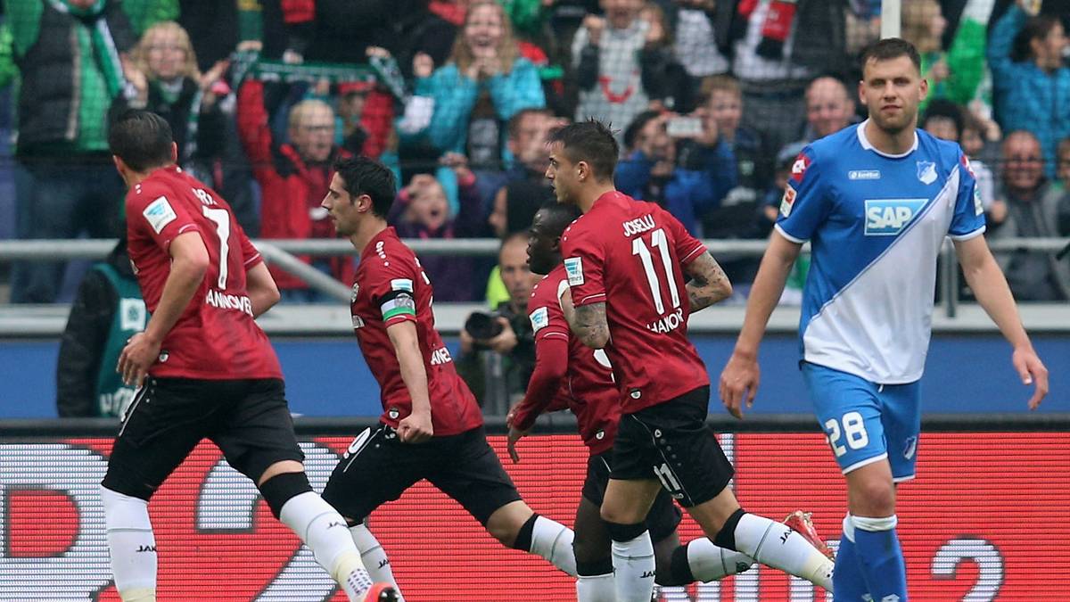 96-Kapitän Lars Stindl gleicht in der 24. Minute aus