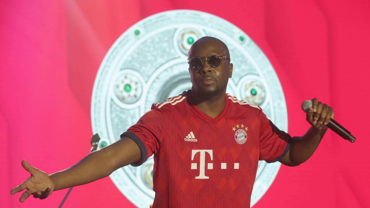 Und für den musikalischen Höhepunkt des Abends kam dann mit Wyclef Jean ein Weltstar auf die Bühne