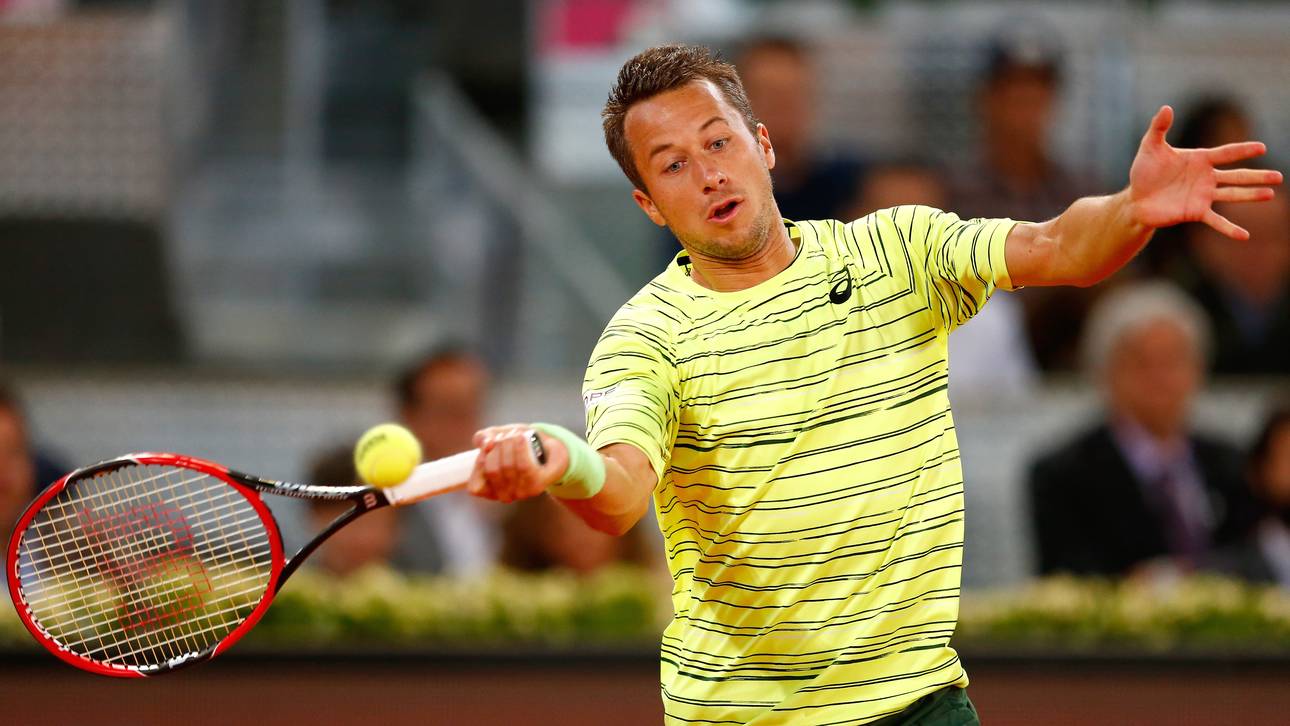 Kohlschreiber startet souverän