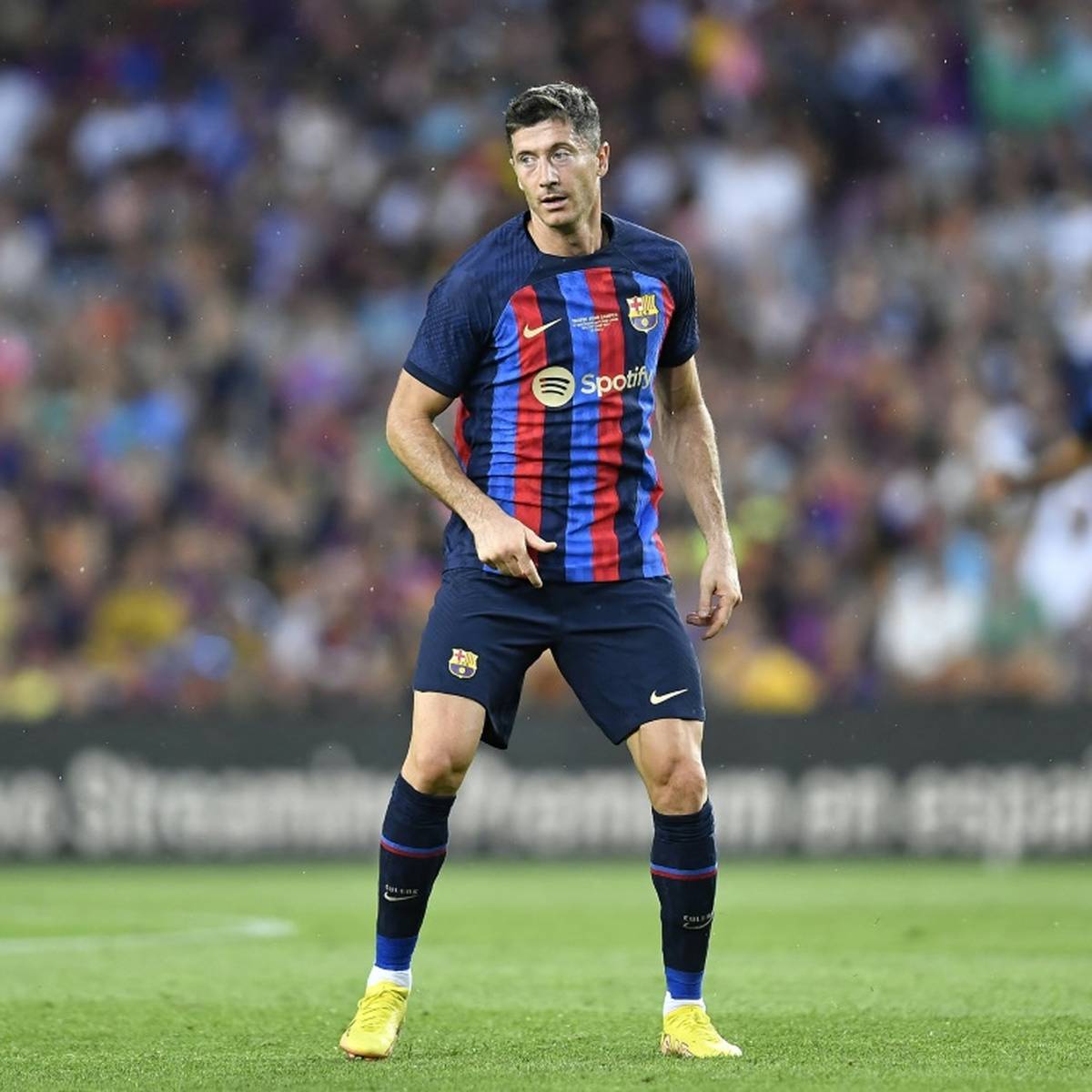 Offenbar hat der FC Barcelona unmittelbar vor dem Saisonstart für seine Neuzugänge um Weltfußballer Robert Lewandowski eine Spielerlaubnis erhalten.