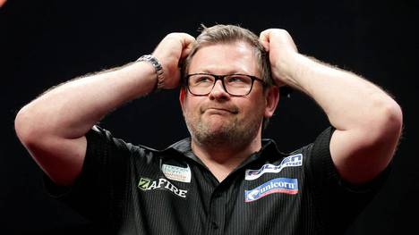 James Wade muss für den 14. Spieltag der Darts Premier League in Sheffield passen