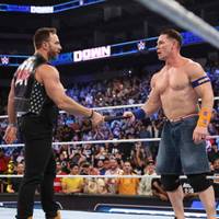 Ritterschlag für den aufstrebenden Publikumsliebling LA Knight: Er verbündet sich bei SmackDown mit Megastar John Cena.