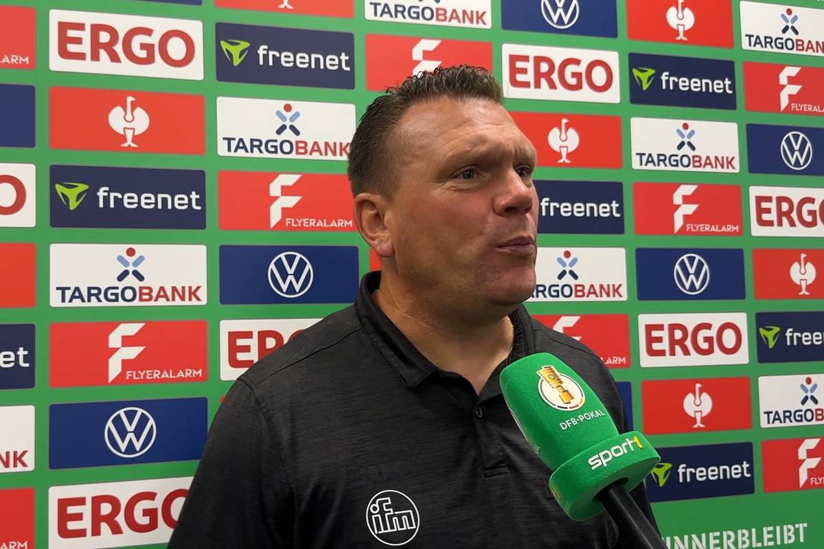 Essens Kelsey Owusu wird nach seinem Foul gegen Dortmunds Yan Couto Zielscheibe rassistischer Beleidigungen bei Instagram. Trainer Uwe Koschinat findet dazu bei SPORT1 deutliche Worte.