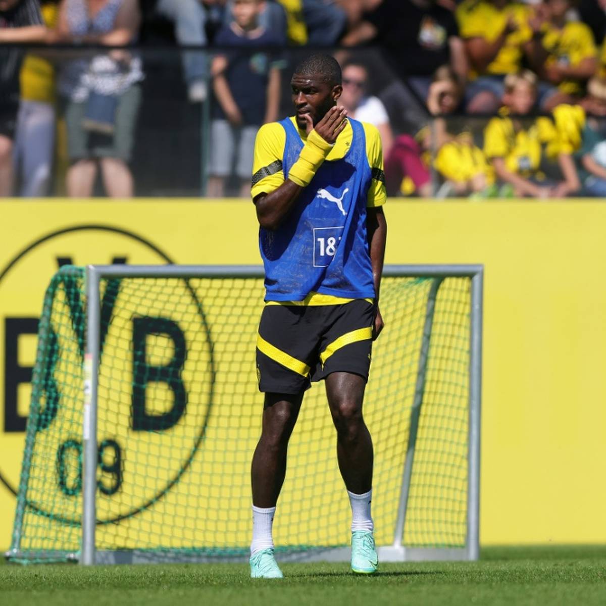 Gerade erst ist Anthony Modeste vom 1. FC Köln zu Borussia Dortmund gewechselt. Beim Spiel gegen den SC Freiburg könnte er schon sein Debüt feiern.