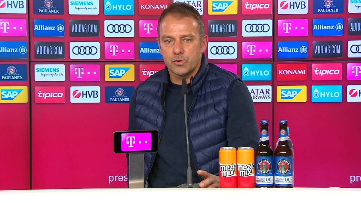 Auf der Pressekonferenz vor der Partie gegen den SC Freiburg spricht Hansi Flick deutlich über die Krise beim FC Bayern und erklärt, warum er einen Einbruch schon früher erwartet hat.