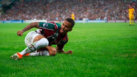 Allan Rodrigues de Souza of Brazil's Fluminense gestures on the ground during a Copa Sudamericana football match against Uruguay's Penarol at the Maracana stadium in Rio de Janeiro, Brazil, on July 30, 2019. (Photo by MAURO PIMENTEL / AFP)        (Photo credit should read MAURO PIMENTEL/AFP via Getty Images)