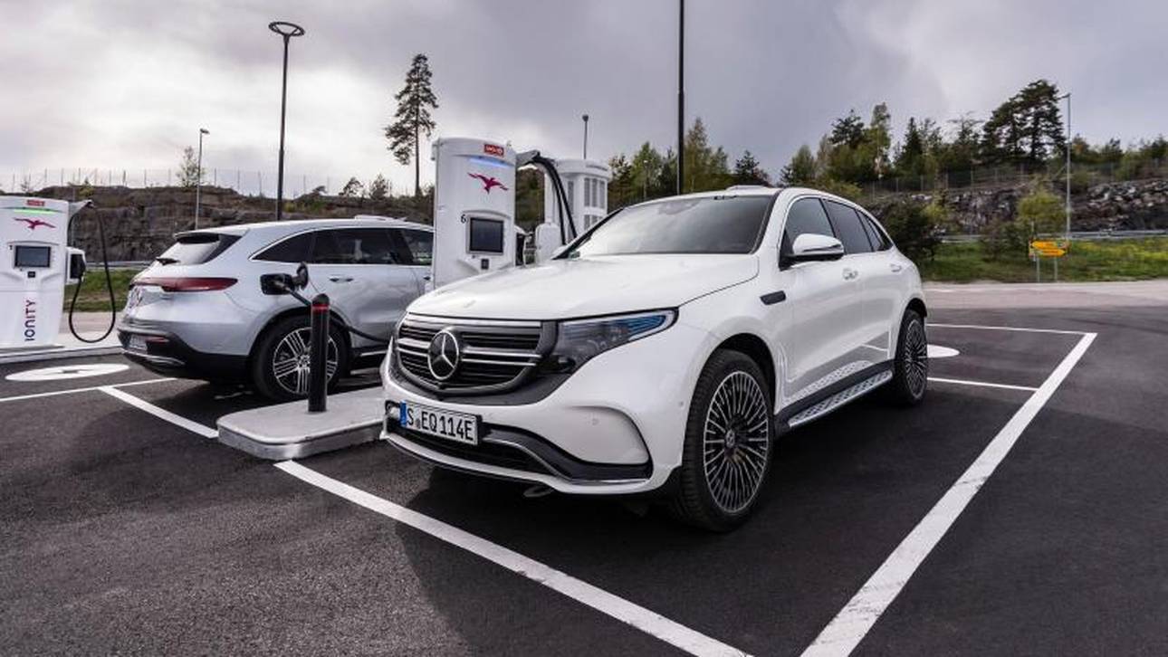 An der Ionity-Säule braucht der EQ C 40 Minuten, um von 20 auf 80 Prozent aufzuladen