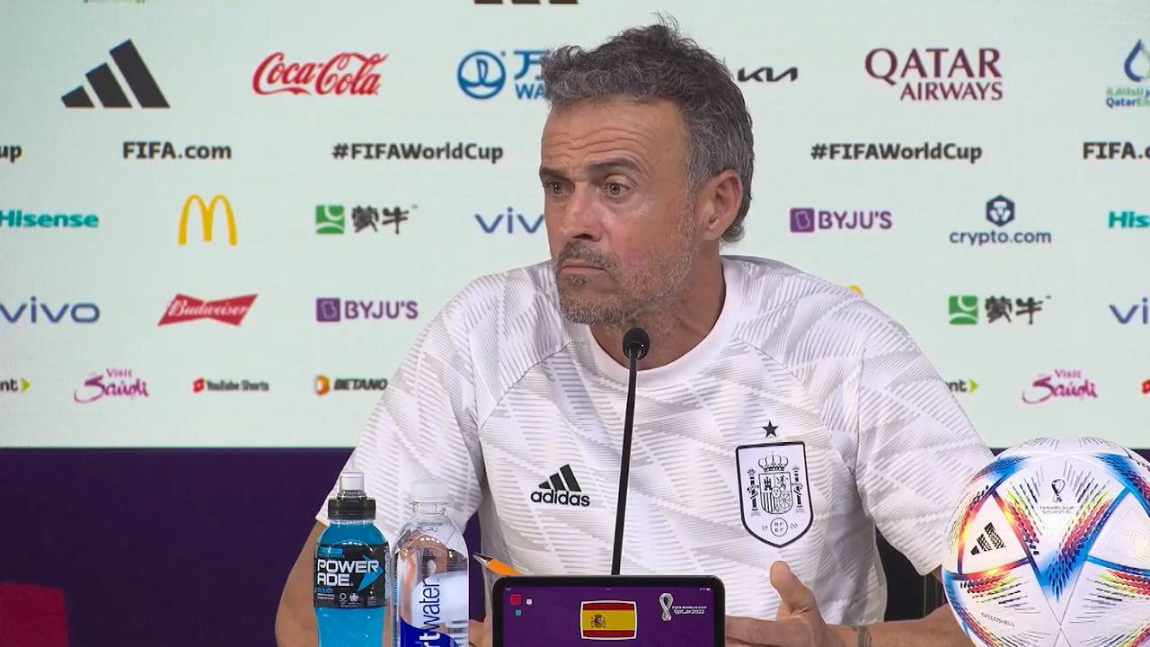 Spanien rotiert gegen Japan