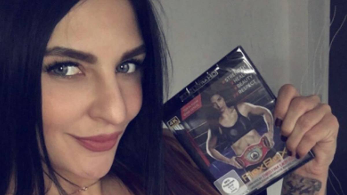 Natürlich teilt die Boxweltmeisterin ihre Fitness-Geheimnisse auch mit ihren Fans