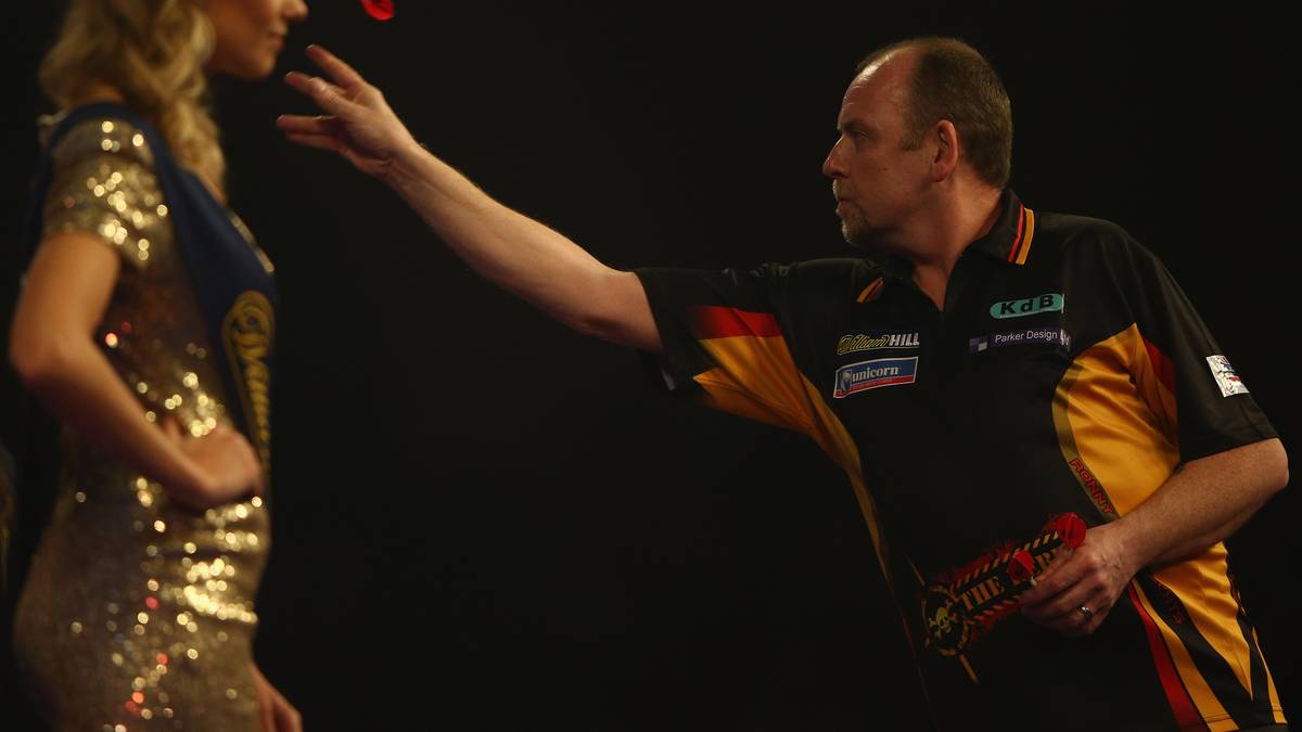 TAG 6: Ja, ja, der gleiche Gag wie an Tag 5: Hübsches Näschen in Gefahr, nein, alles gut, der Fotograf spielt mit der Optik, haha, schnell weiter...