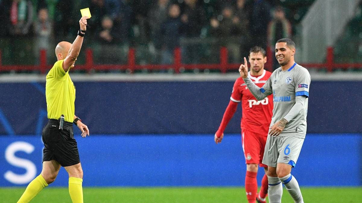 OMAR MASCARELL (bis 46.): Gab sein Startelfdebüt für Schalke, sah früh im Spiel Gelb (18.). Auch sonst in den Zweikämpfen meist nur zweiter Sieger, blieb zur Pause zu Recht in der Kabine - SPORT1-Note: 5