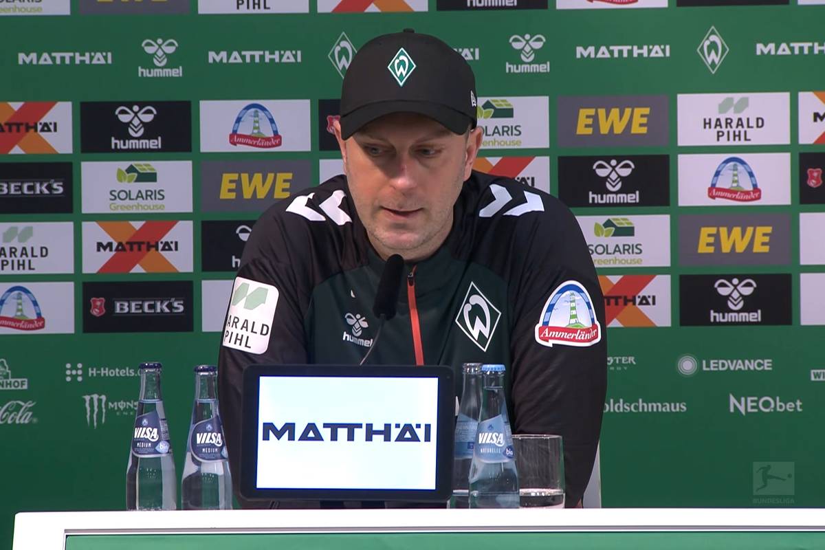 Werder-Trainer Ole Werner ist nicht zufrieden mit einer Schiedsrichter-Entscheidung, bei der die Gäste aus Heidenheim in der Nachspielzeit einen Freistoß zugesprochen bekommen haben, der im Anschluss zum Ausgleichstreffer geführt hat.