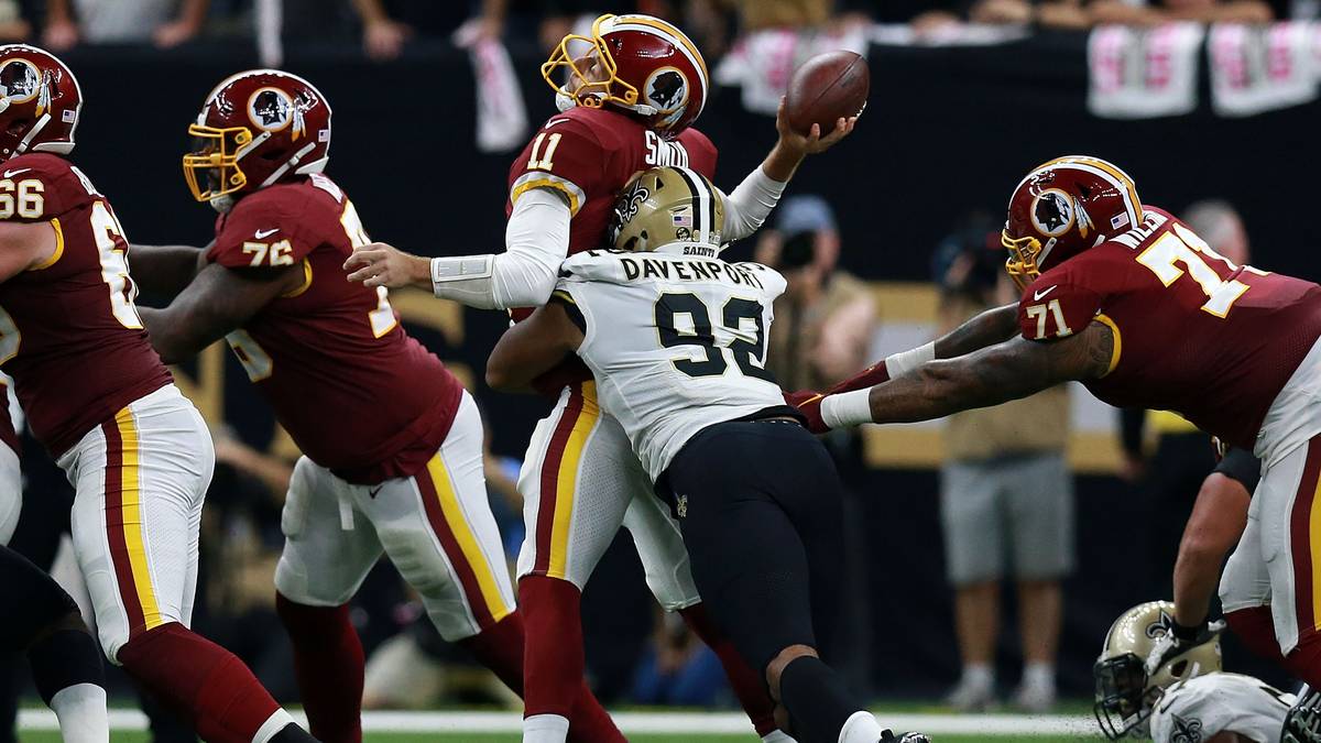 DEFENSE: Die Verteidigung der Saints ist vor allem gegen das Laufspiel der Gegner sehr effektiv und ließ in den vergangenen beiden Jahren lediglich vier Yards pro Lauf zu. Die Taktik des Gegners ist deshalb stets eher eindimensional auf die Passspielzüge zugeschnitten