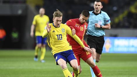 RB Leipzig-Profi Emil Forsberg leitete beim Sieg der Schweden gegen Rumänien beide Tore ein