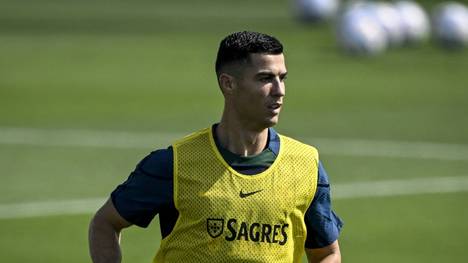 Ronaldo-Wirbel: Trainer Santos bleibt gelassen