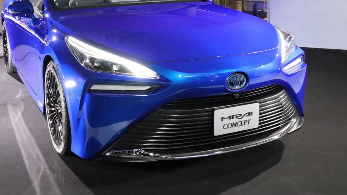 Ausblick auf die zweite Generation: Der Toyota Mirai mit Bennstoffzellentechnik wird optisch wieder konventioneller. 