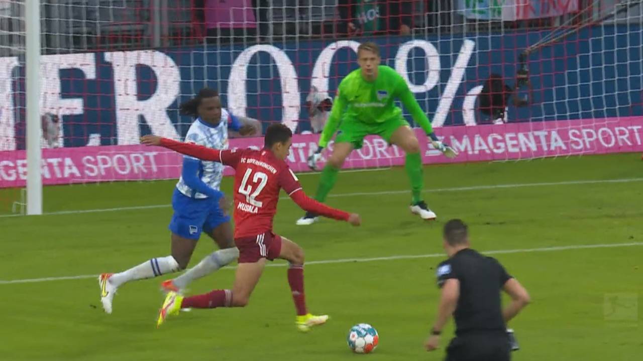 Bayern mit Musiala als Müller-Ersatz in Frankfurt