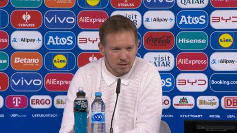 Vor dem Spiel gegen Spanien hat Bundestrainer Julian Nagelsmann auf manchen Positionen für die Startelf wieder die Qual der Wahl. Besonders in der Entscheidung zwischen Leroy Sané oder Florian Wirtz offenbart Nagelsmann, dass er sich noch nicht entschieden hat.