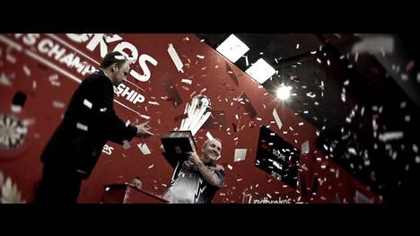 Er ist Rekordweltmeister und der erfolgreichste Darts-Profi aller Zeiten. Drei Jahre nach seinem Rücktritt hat Phil Taylor nun sein Comeback angekündigt. Ein guter Anlass für einen Karriere-Rückblick.