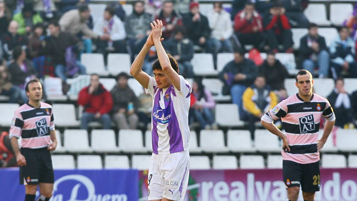 PLATZ 1: JOSEBA LLORENTE (Real Valladolid) - der Blitzstarter schlechthin! Nach dem Anstoß seines Teams rannte der Stürmer nach vorne, nahm einen langen Ball auf und traf beim 2:1-Sieg gegen Espanyol im Januar 2008 nach 7,22 Sekunden eiskalt zur Führung