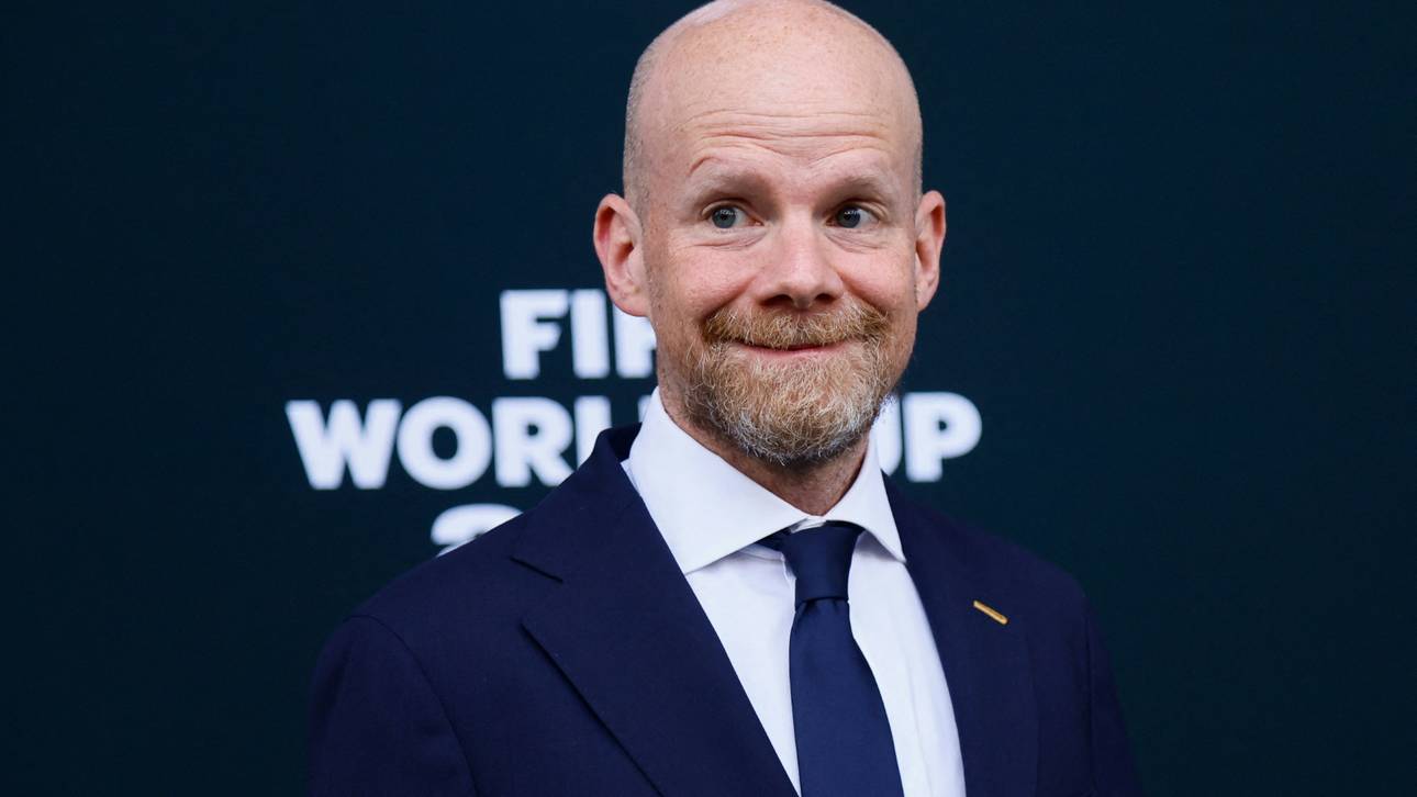 Infantino-Vertrauter distanziert sich