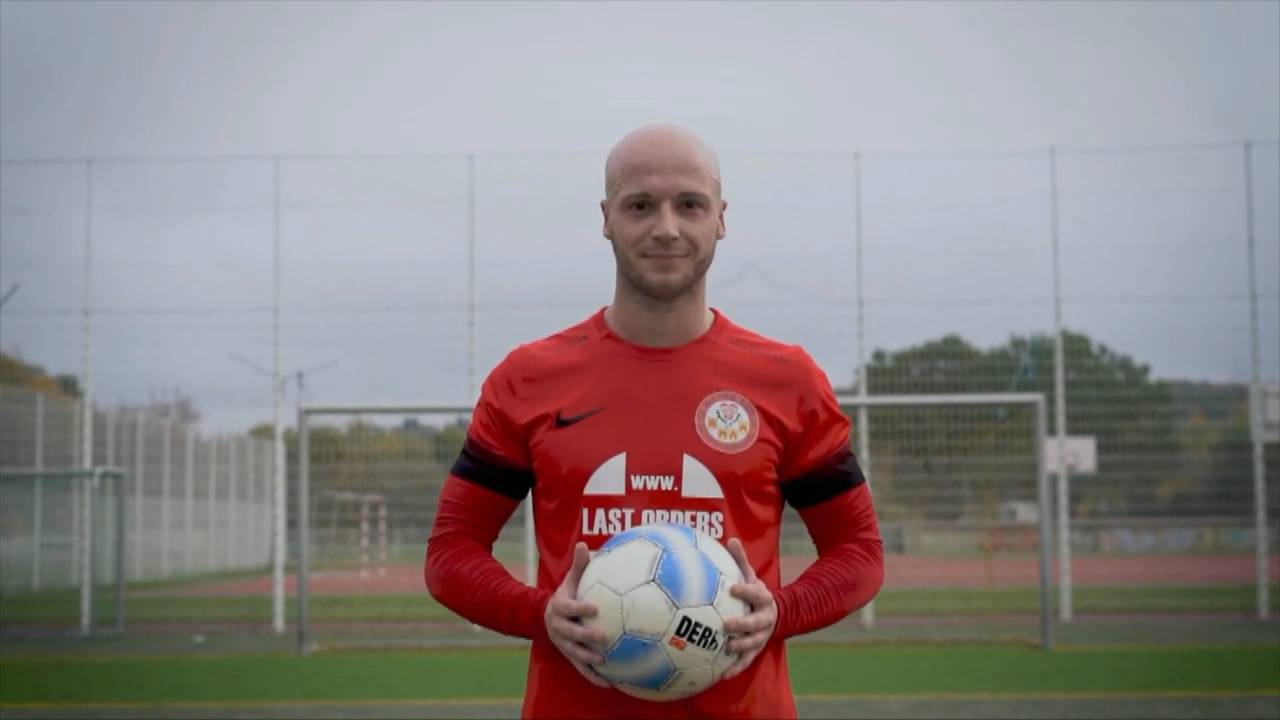 44 Tore in 7 Spielen! Sebastian Döscher ist Deutschlands erfolgreichster Stürmer