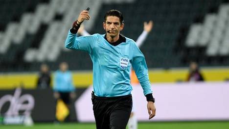 Deniz Aytekin hat in dieser Bundesligaspielzeit bislang zwölf Partien gepfiffen