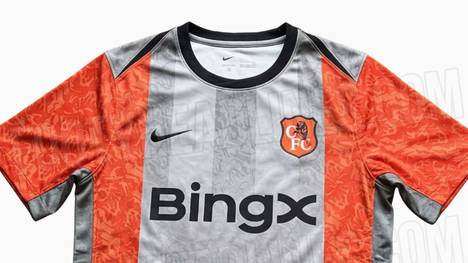 Für die Saison 2026/27 ist ein erstes Trikot des FC Chelsea aufgetaucht. Dabei handelt es sich um ein Aufwärmtrikot, das durch seinen Retro-Stil auffällt.