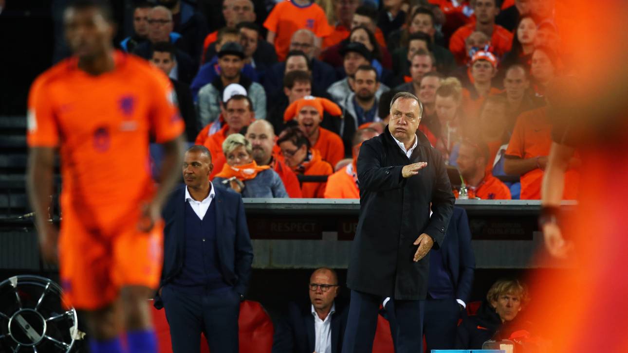 Netherlands v Luxembourg - FIFA 2018 World Cup Qualifier