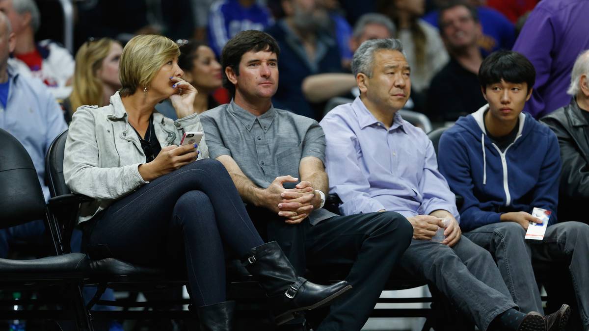 Das Duell der Warriors und der Clippers lassen sich viele Stars nicht entgehen. Unter anderem ist der Profi-Golfer Bubba Watson vor Ort