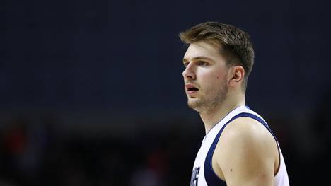 Luka Doncic musste gegen die Miami Heat nach zwei Minuten das Parkett verlassen