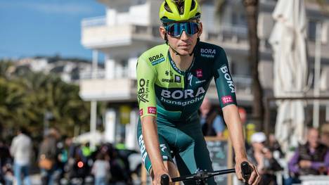 Leonard Camna inizia in Italia