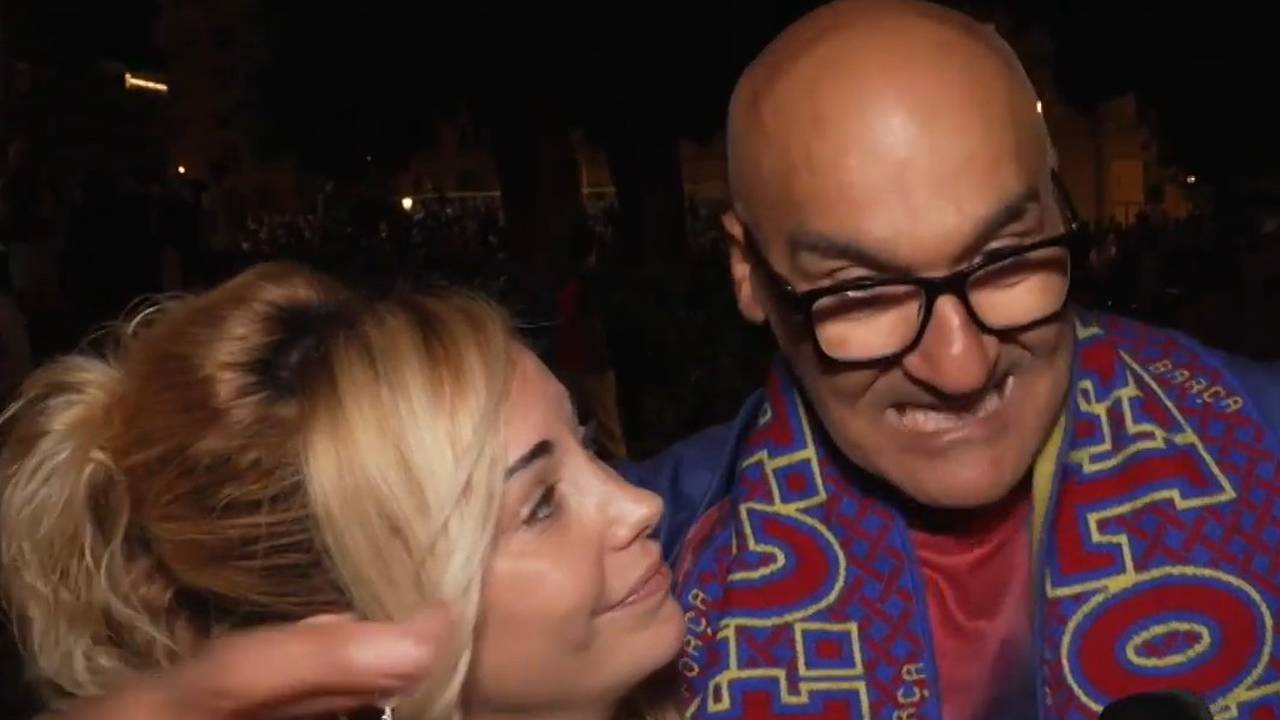 Auf Fahrrädern! Barca-Stars bei Meister-Party mittendrin