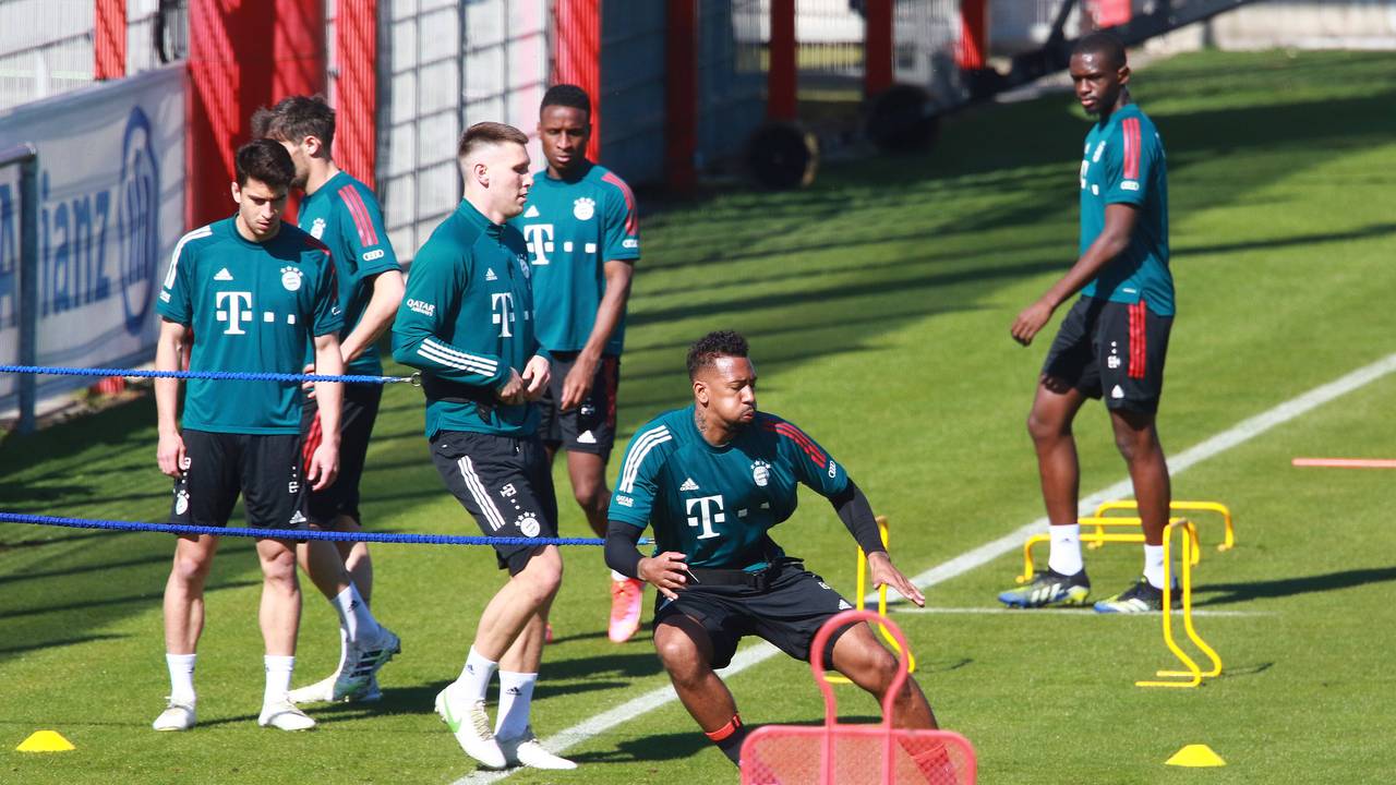 Newsflash: Jerome Boateng schwärmt von Abwehr-Talent des FC Bayern