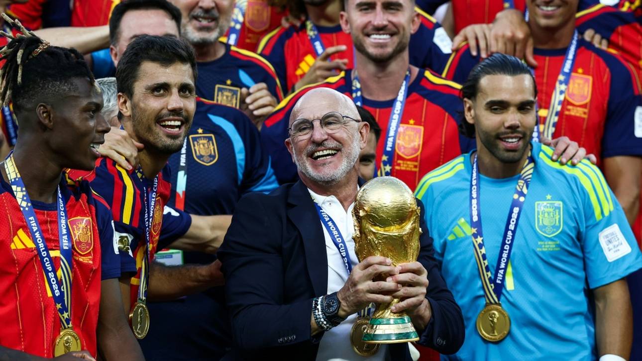 Spanien setzt auf seine Weltmeister – und auf einen Debütanten
