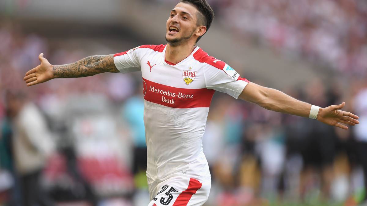 Matthias Zimmermann besorgt die Führung mit einem Sonntagsschuss