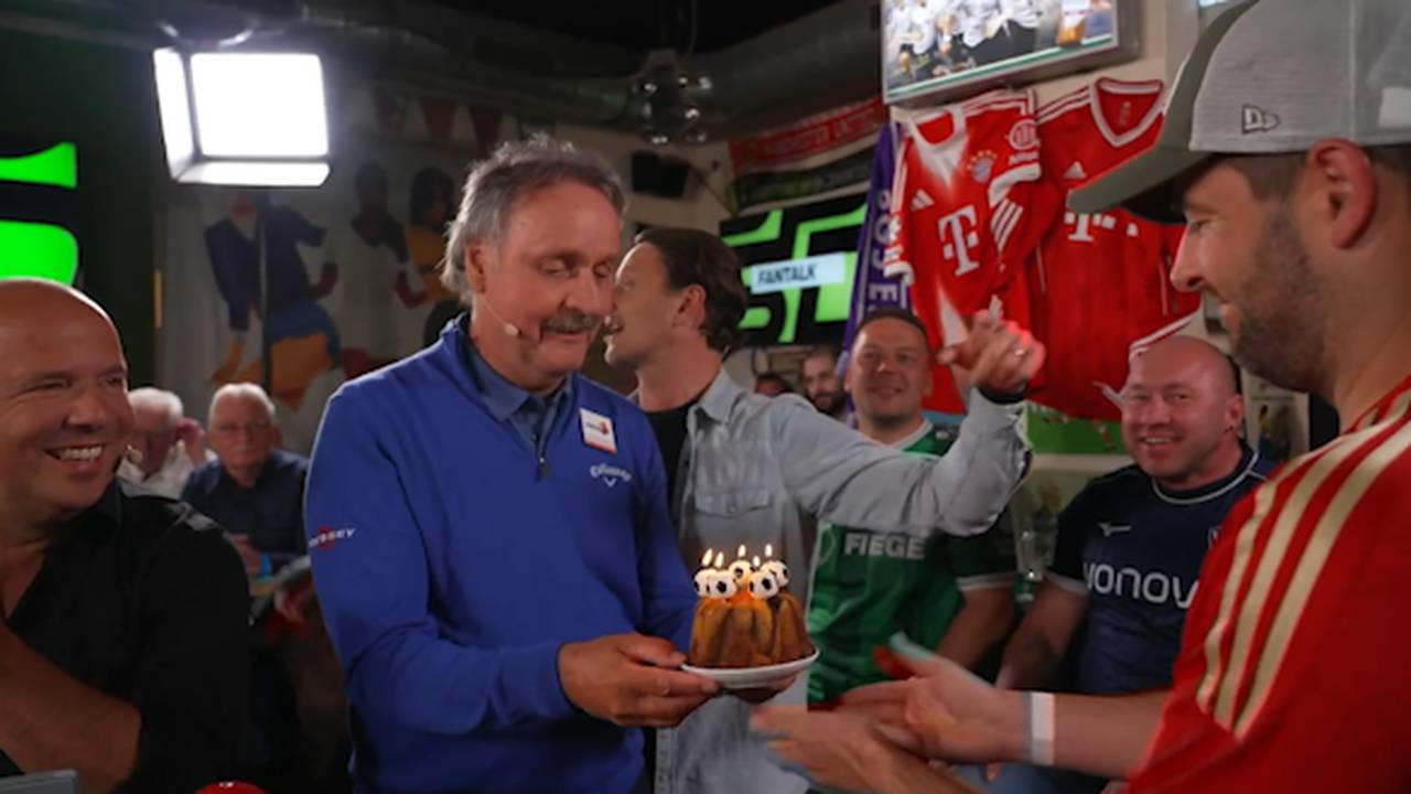 Geburtstags-Überraschung für Peter Neururer im Fantalk