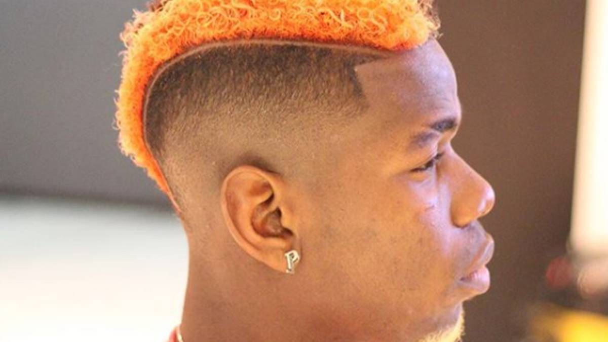 ...sieht aus, als würde sein Kopf brennen